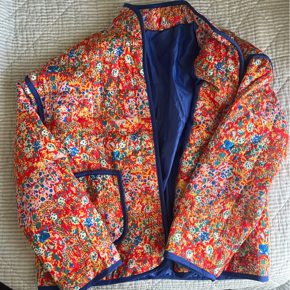 Amazon Women's Multicolor Ski Jacket